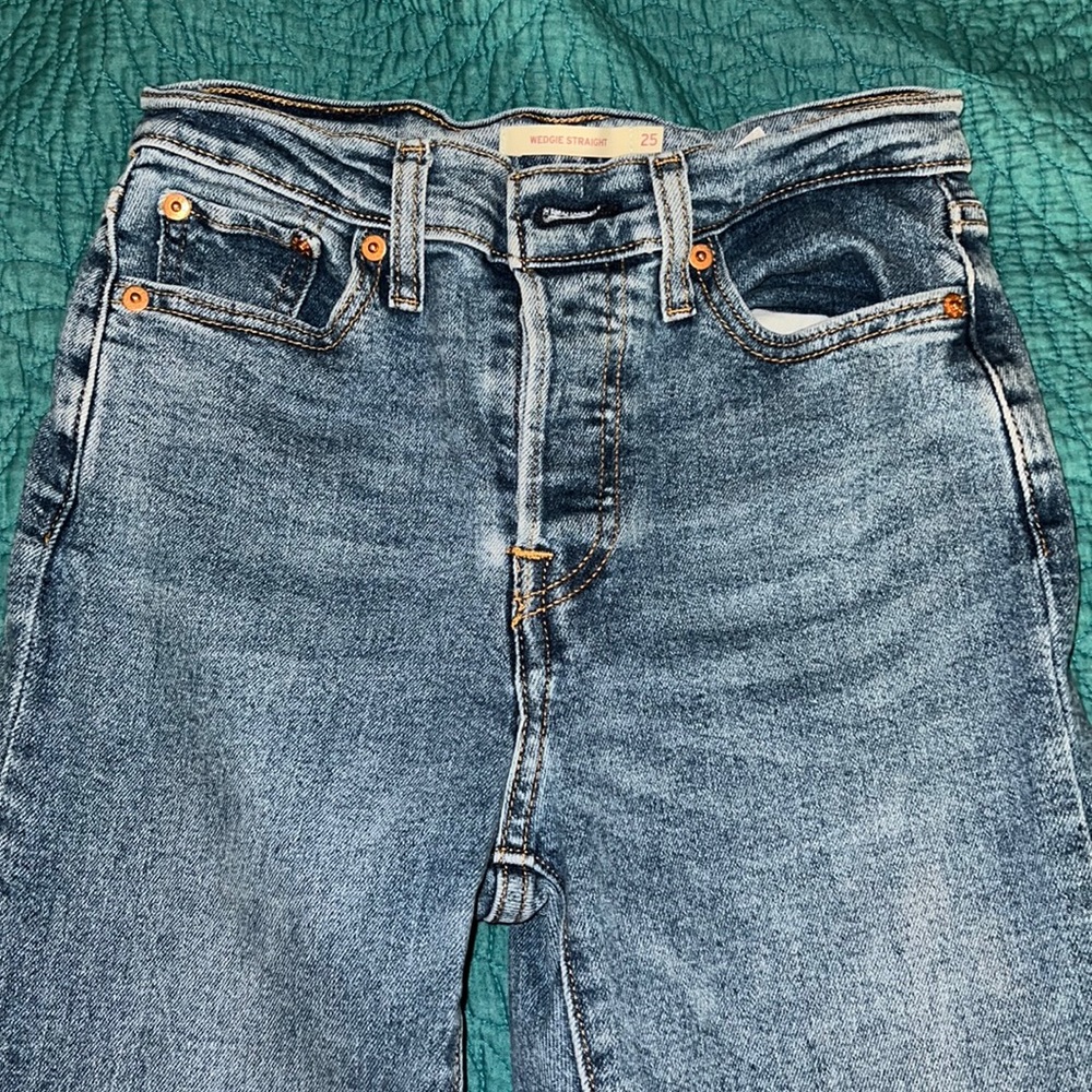 Womens Levi jeans Wedgie Straight